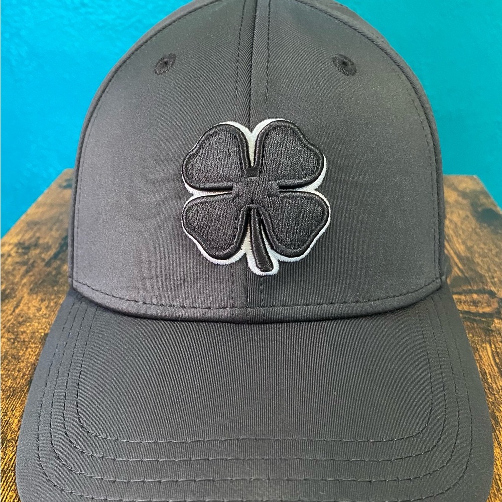 Black Clover Live Lucky Premium Clover #2 Black Fitted Hat - S/M